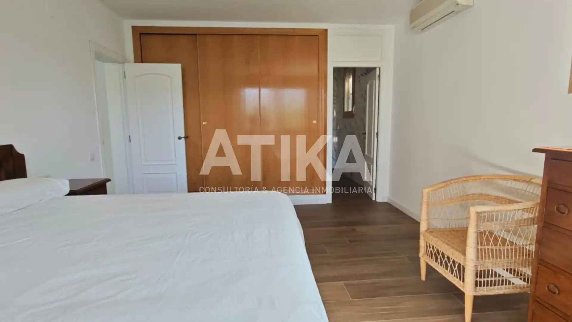 Bedroom of Houses for sale in Ontinyent  with Air Conditioner, Heating and Private garden