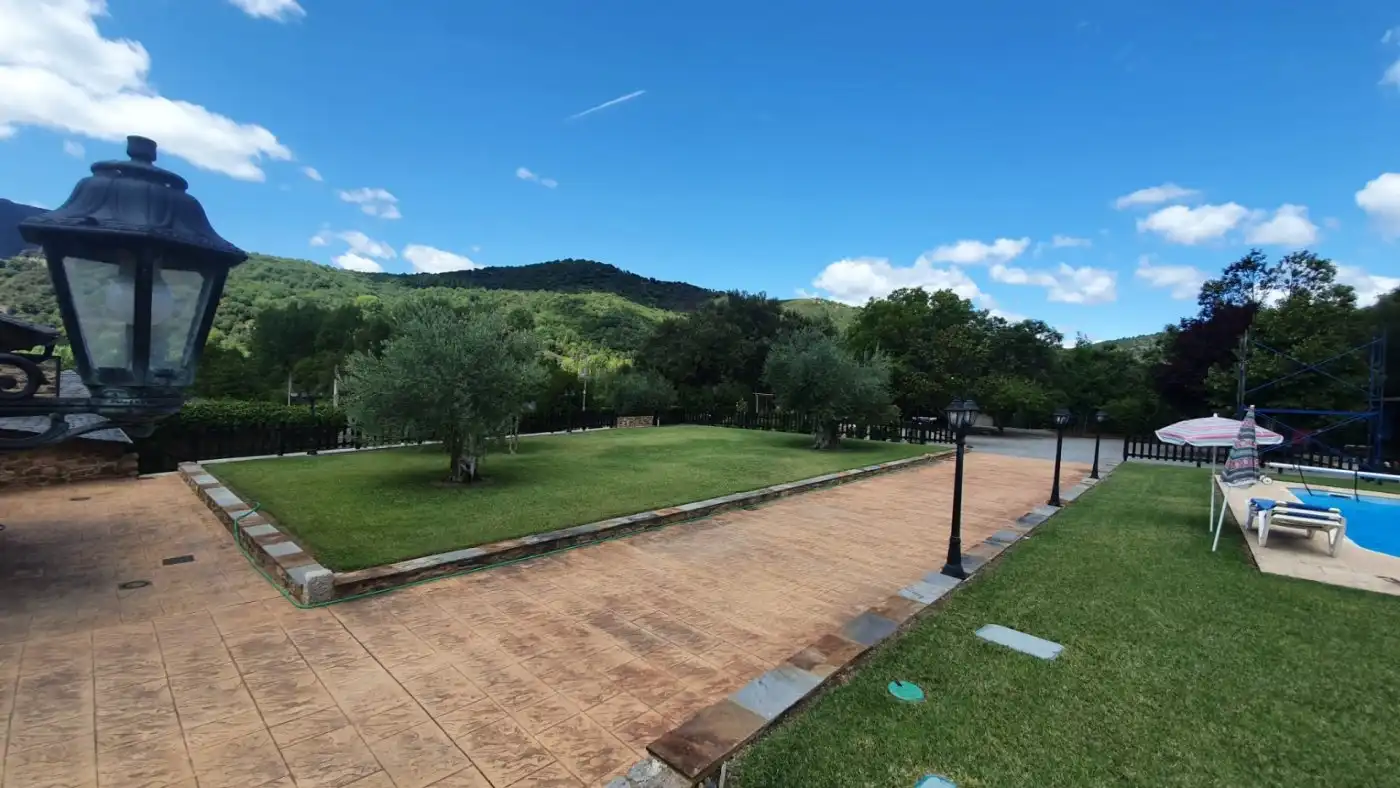 Finca rústica en venda a Camino Iglesia, 3, Carucedo
