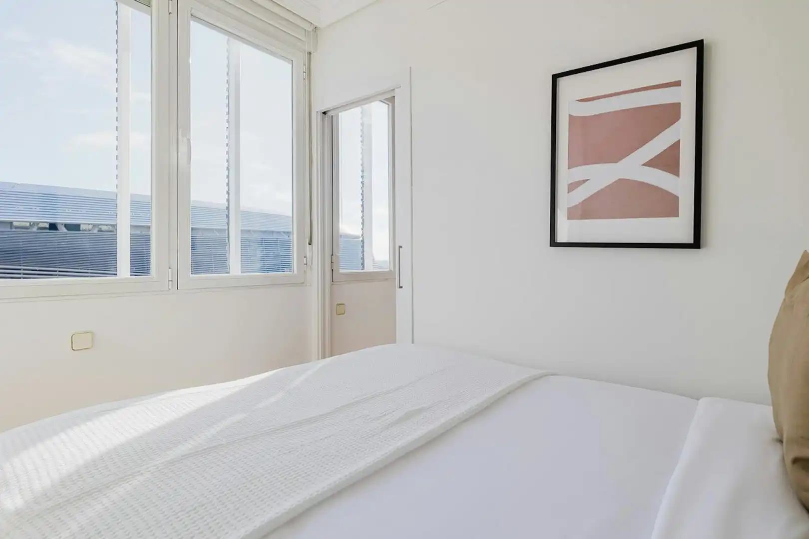 Schlafzimmer von Wohnung zur Miete in Madrid mit Klimaanlage, Heizung und Möbliert