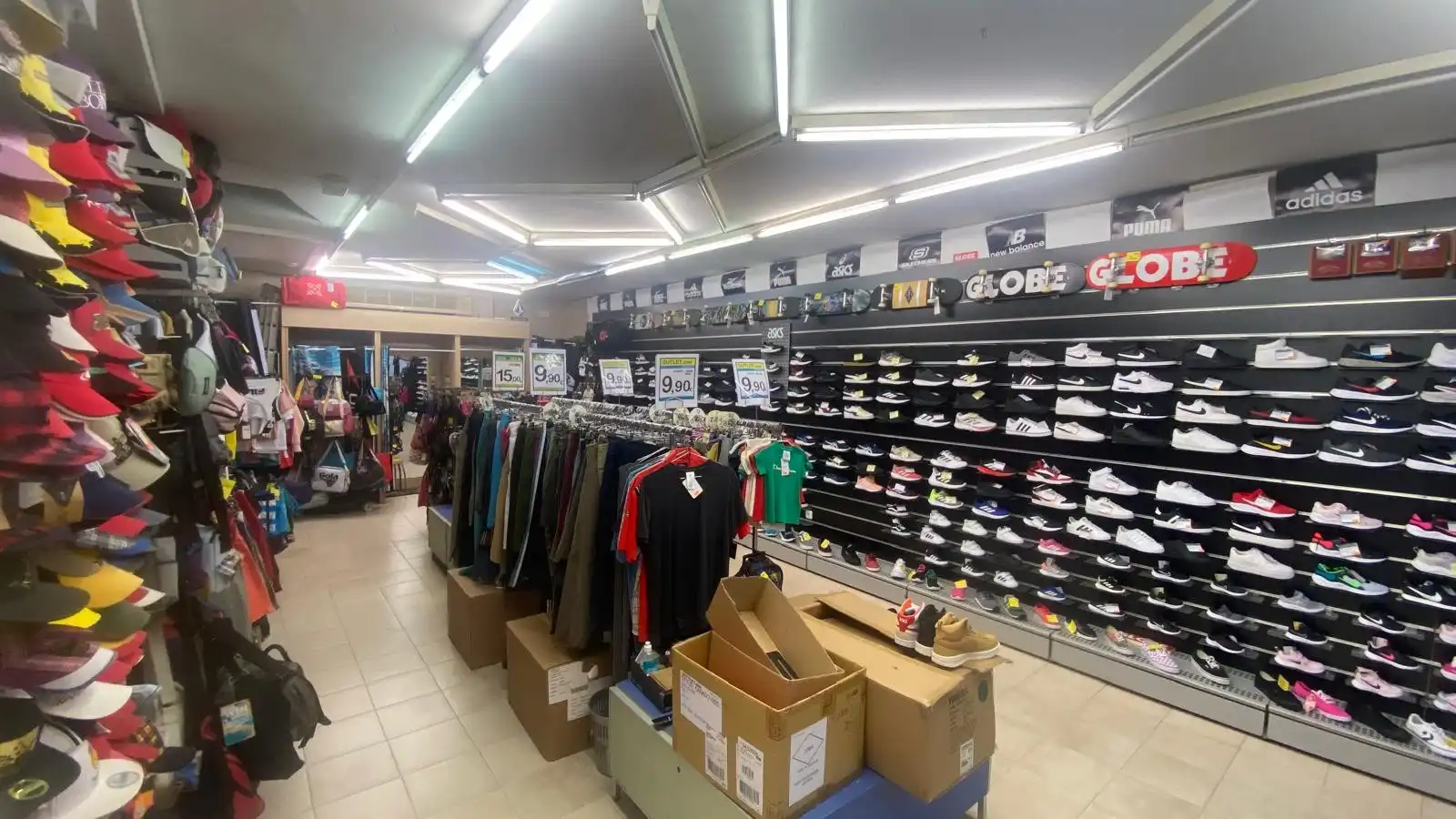 Local comercial en traspàs a Els Pins, imagen 13