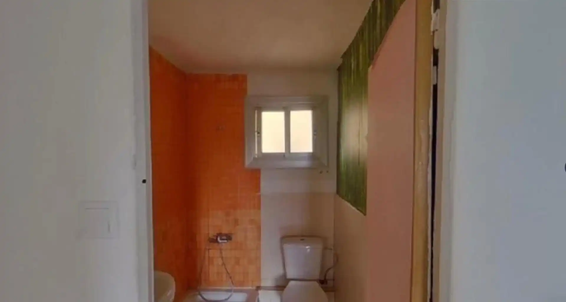 Badezimmer von Wohnungen zum Verkauf in Badalona