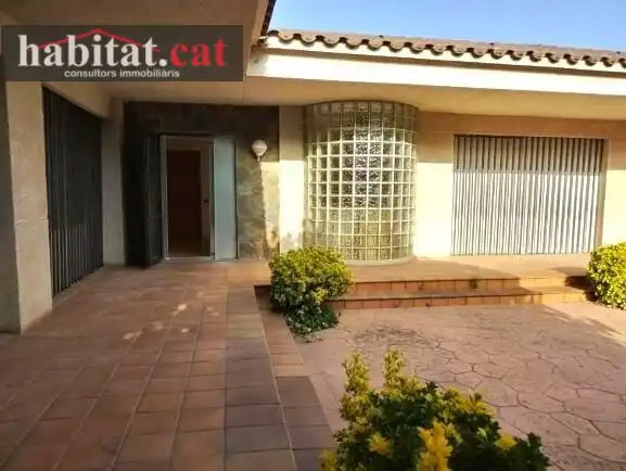 Casa con jardín en venta en Sant Esteve Sesrovires