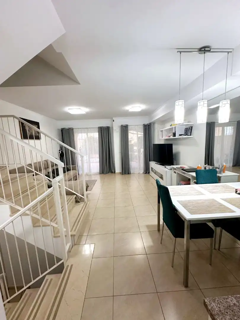 Duplexes for rent in Partida Maryvilla, Maryvilla