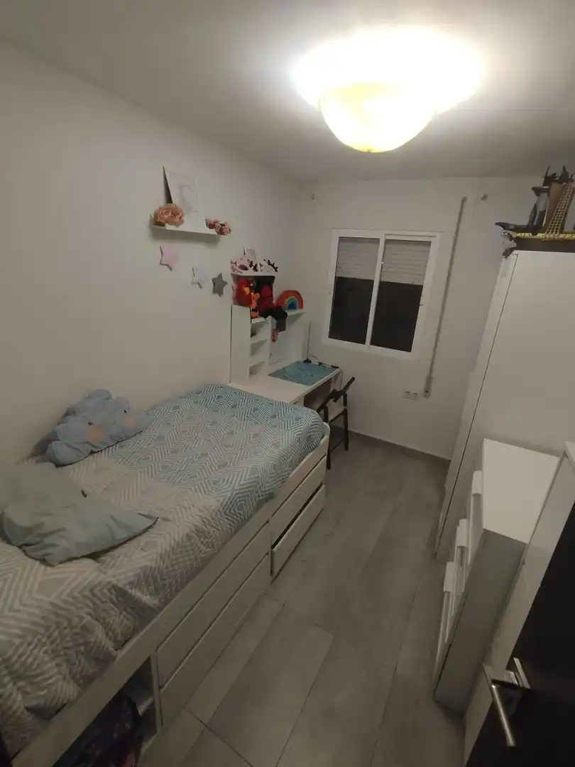 Bedroom of Flat for sale in Algeciras