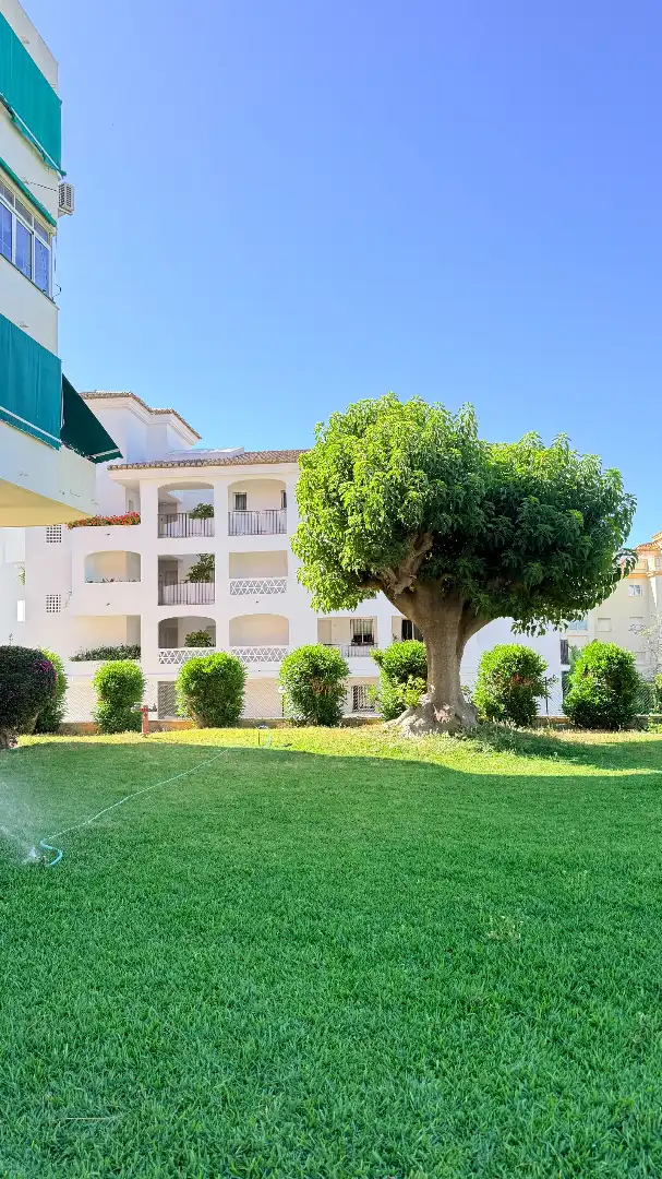 Vista exterior de Piso en venta en Torremolinos con Aire acondicionado, Terraza y Trastero