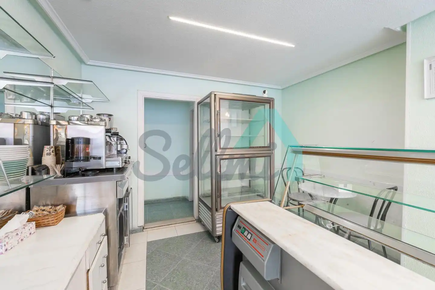 Local comercial de lloguer a Baldomero Fernández, imagen 6
