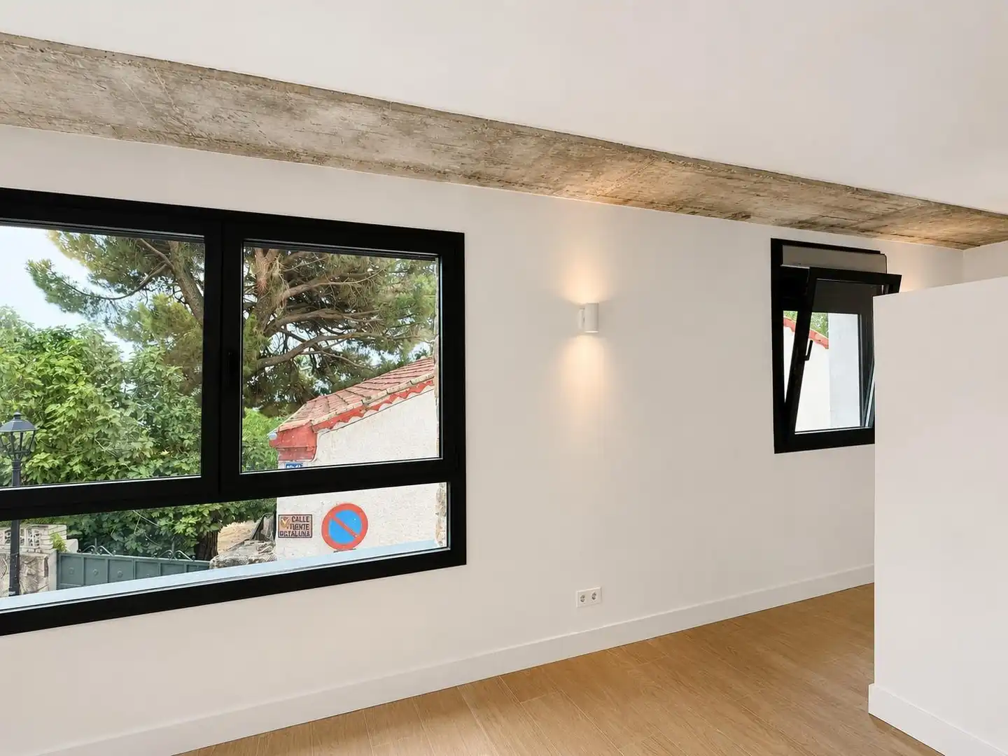 Habitación de Dúplex en venta en Miraflores de la Sierra con Aire acondicionado y Calefacción