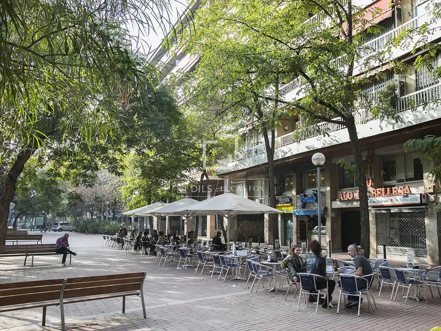 Vista exterior de Piso en venta en Barcelona con Aire acondicionado y Balcón