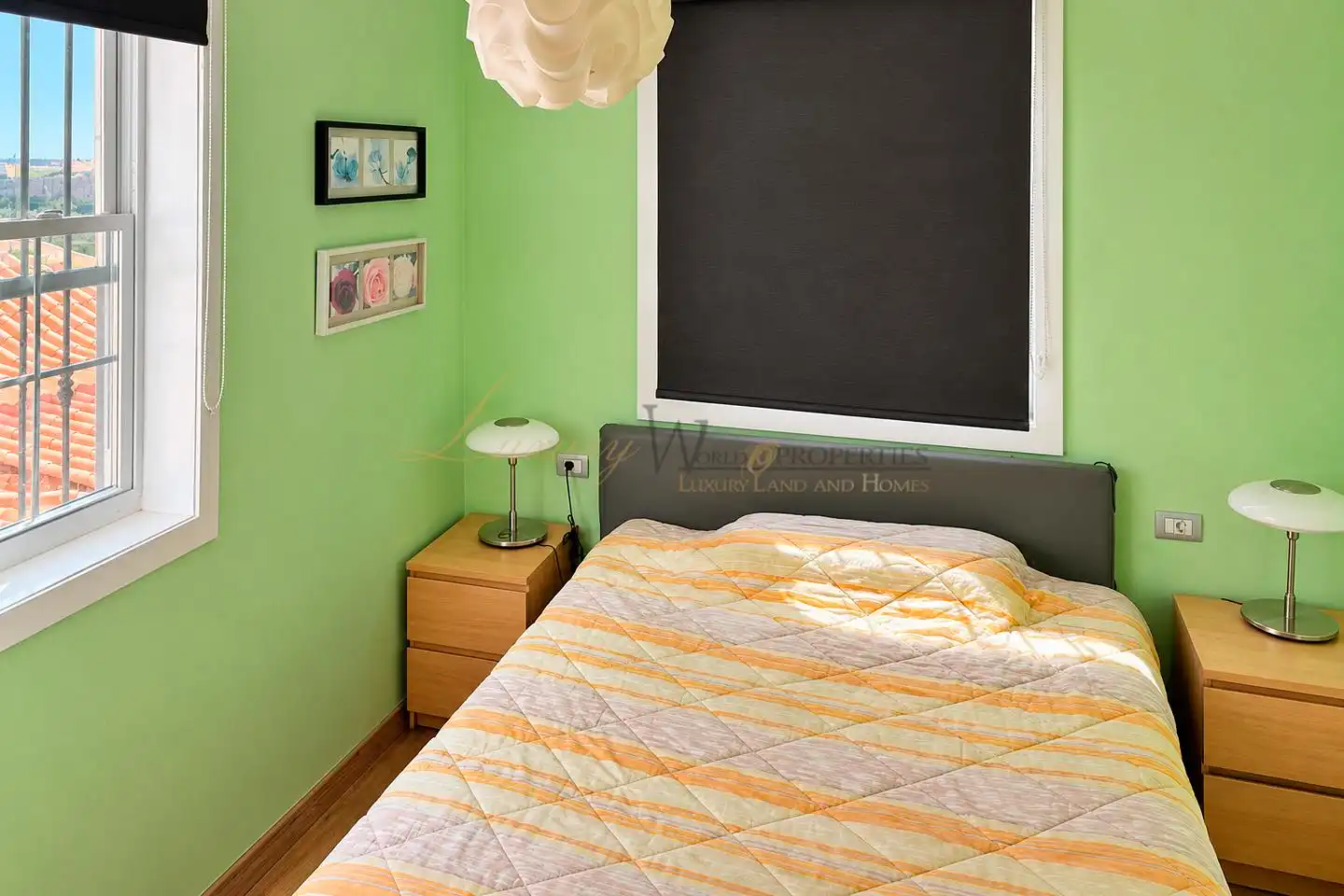 Bedroom of Houses for sale in Las Rosas