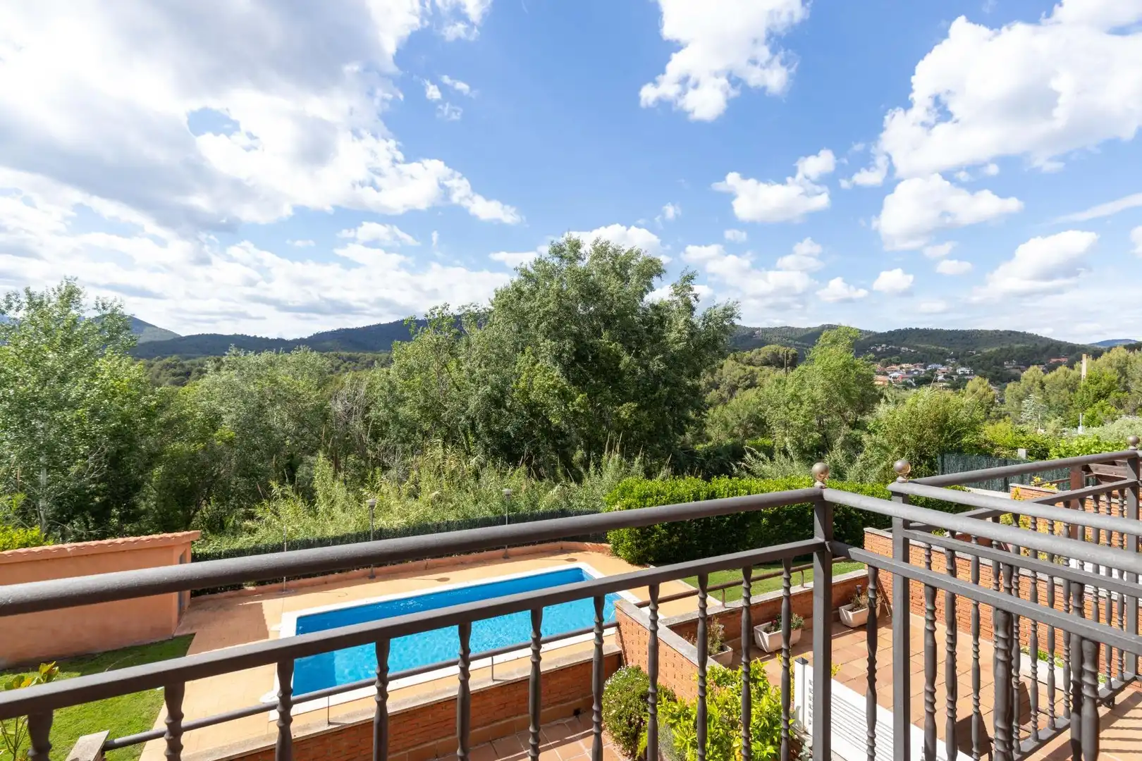 Terrasse von Haus oder Chalet zum Verkauf in Viladecavalls mit Klimaanlage, Heizung und Privatgarten