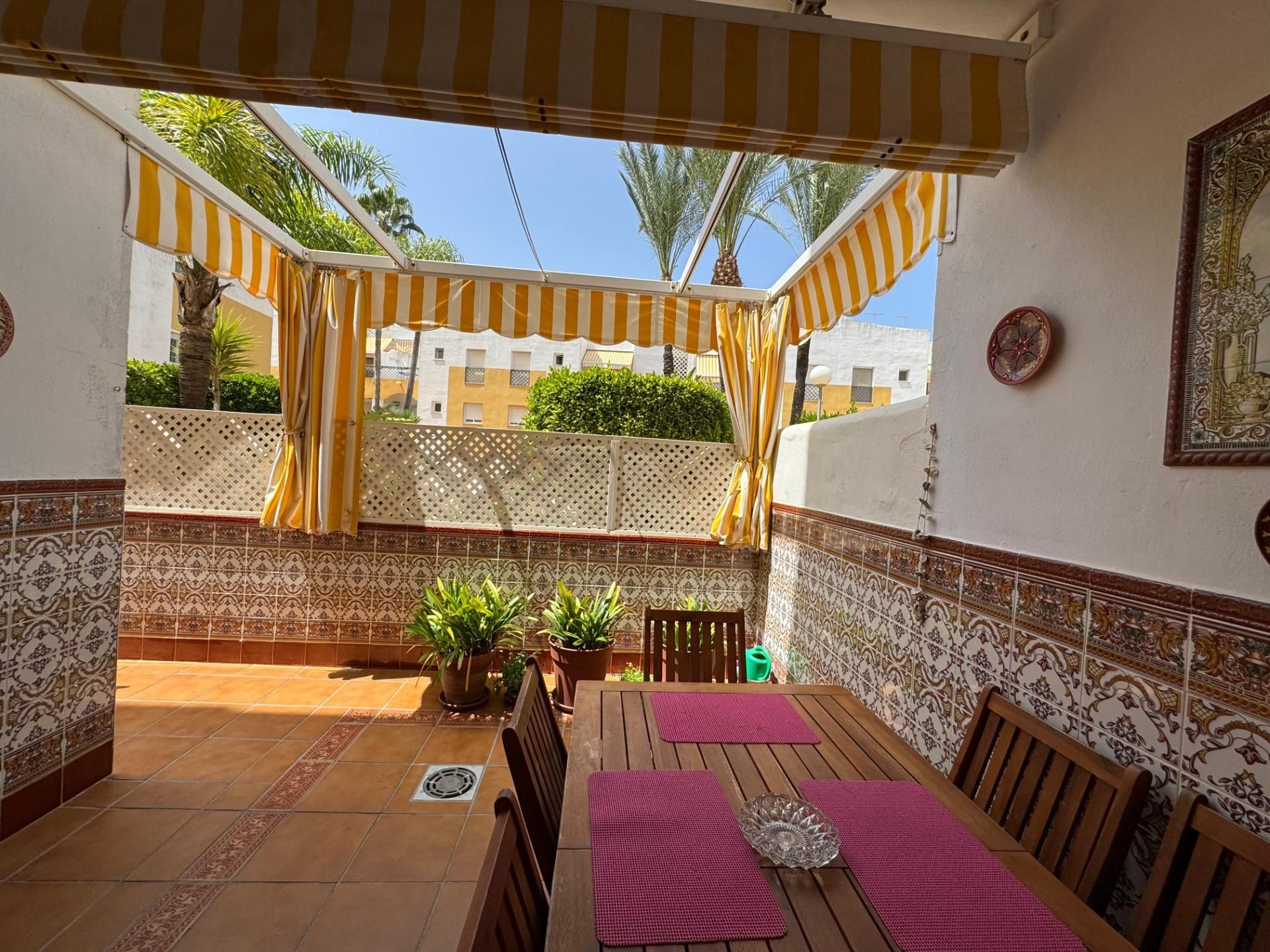 Terrace of Planta baja for sale in Rota  with Air Conditioner, Heating and Private garden