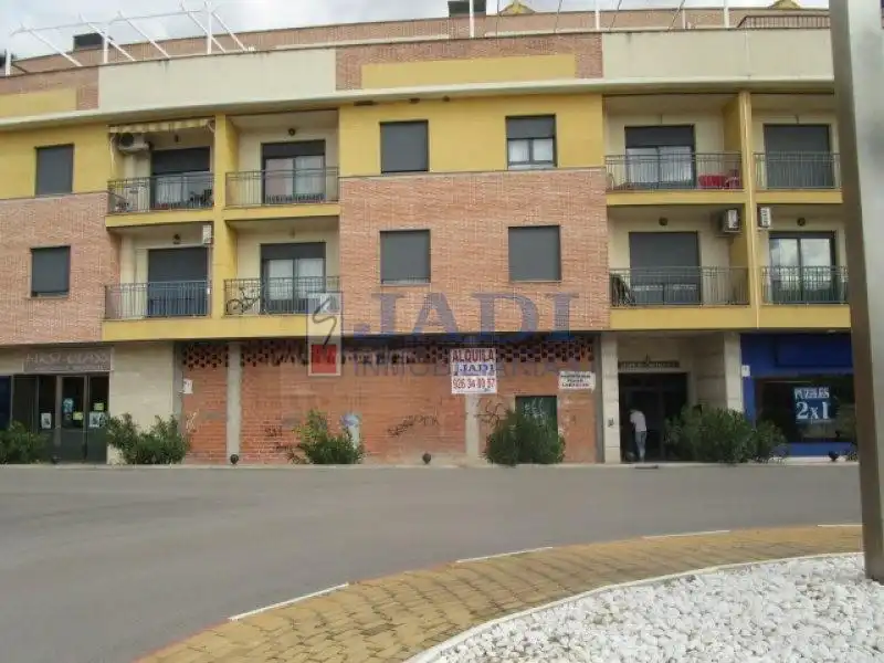 Local comercial en venta en Valdepeñas