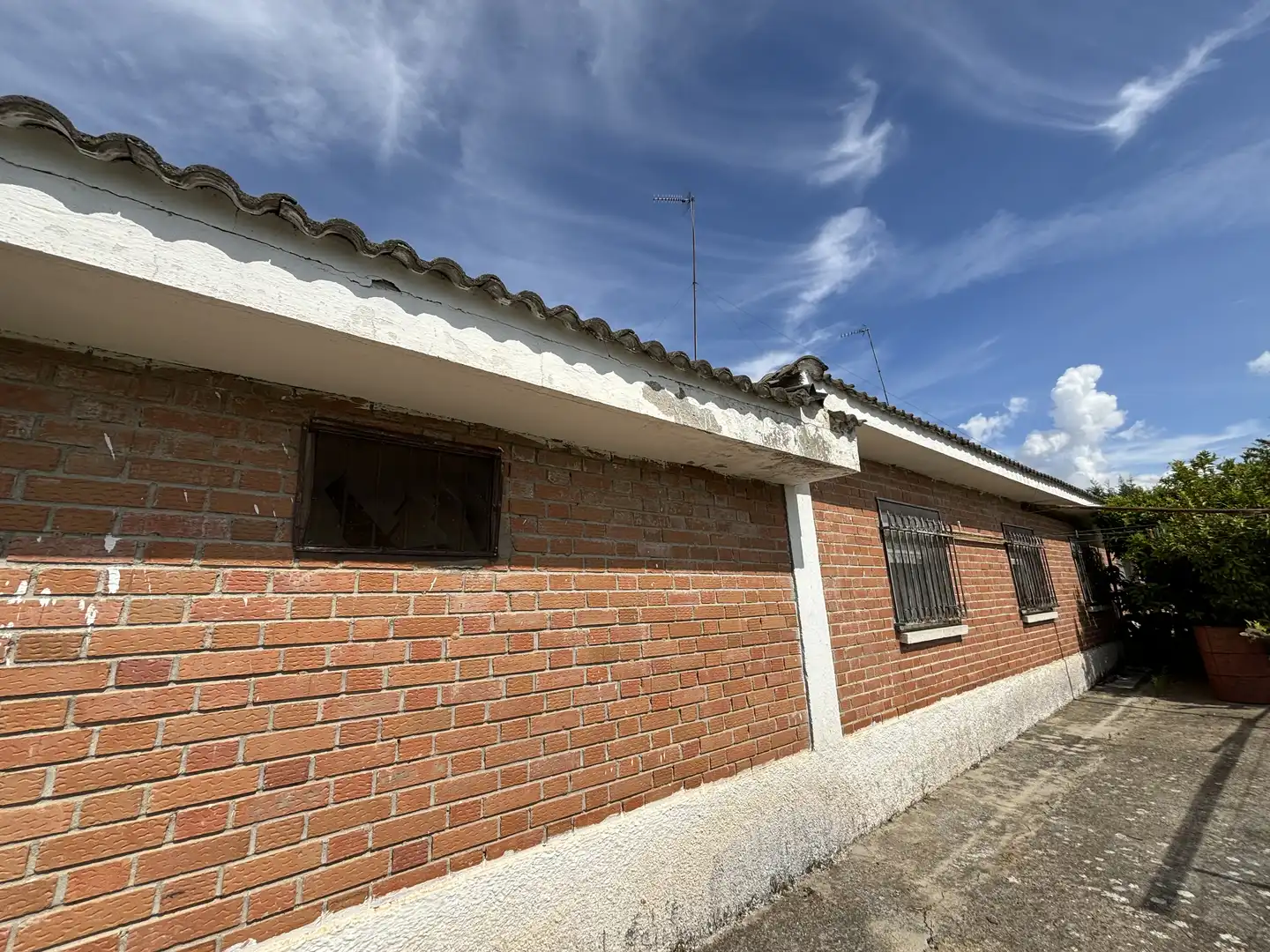 Vista exterior de Finca rústica en venta en Villa del Prado con Aire acondicionado, Calefacción y Amueblado