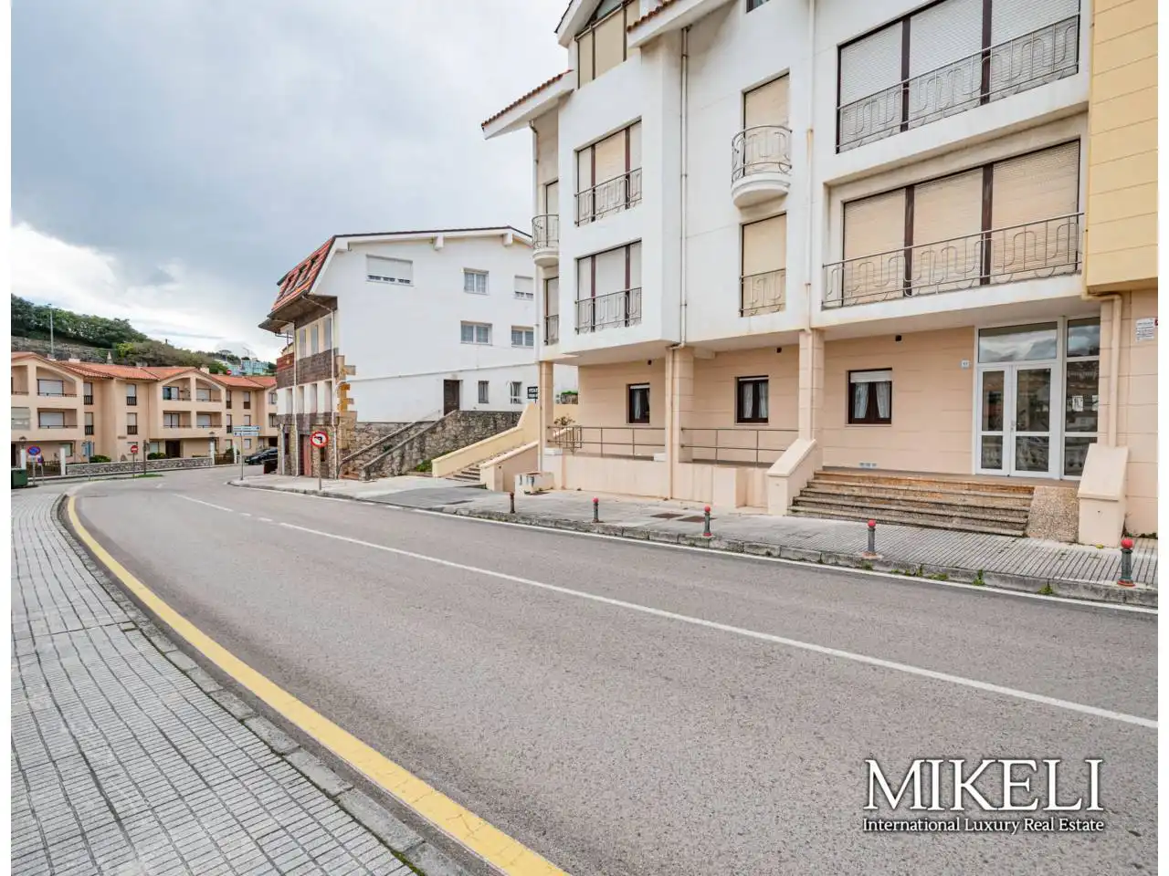 Commercial properties for sale in Paseo MUELLE, Comillas (Cantabria)
