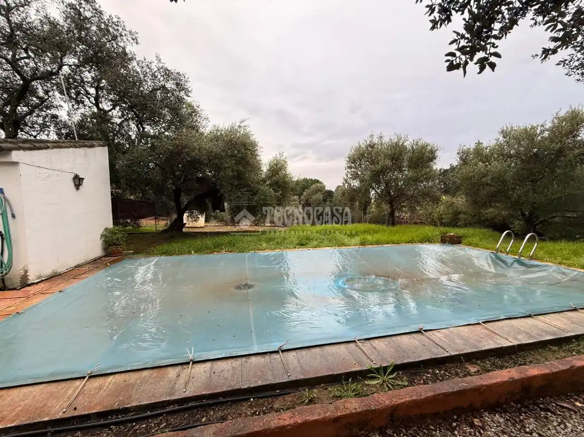 Finca rústica en venta en Los Eucaliptos, La Carlota