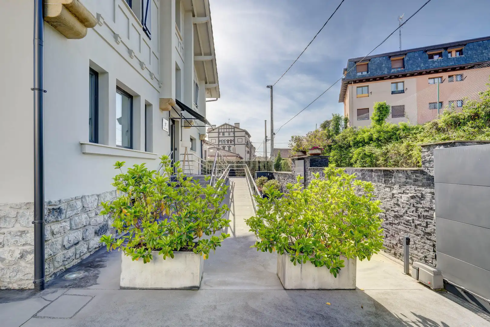 Terrassa de Casa o xalet en venda en Donostia - San Sebastián  amb Aire condicionat, Jardí privat i Piscina
