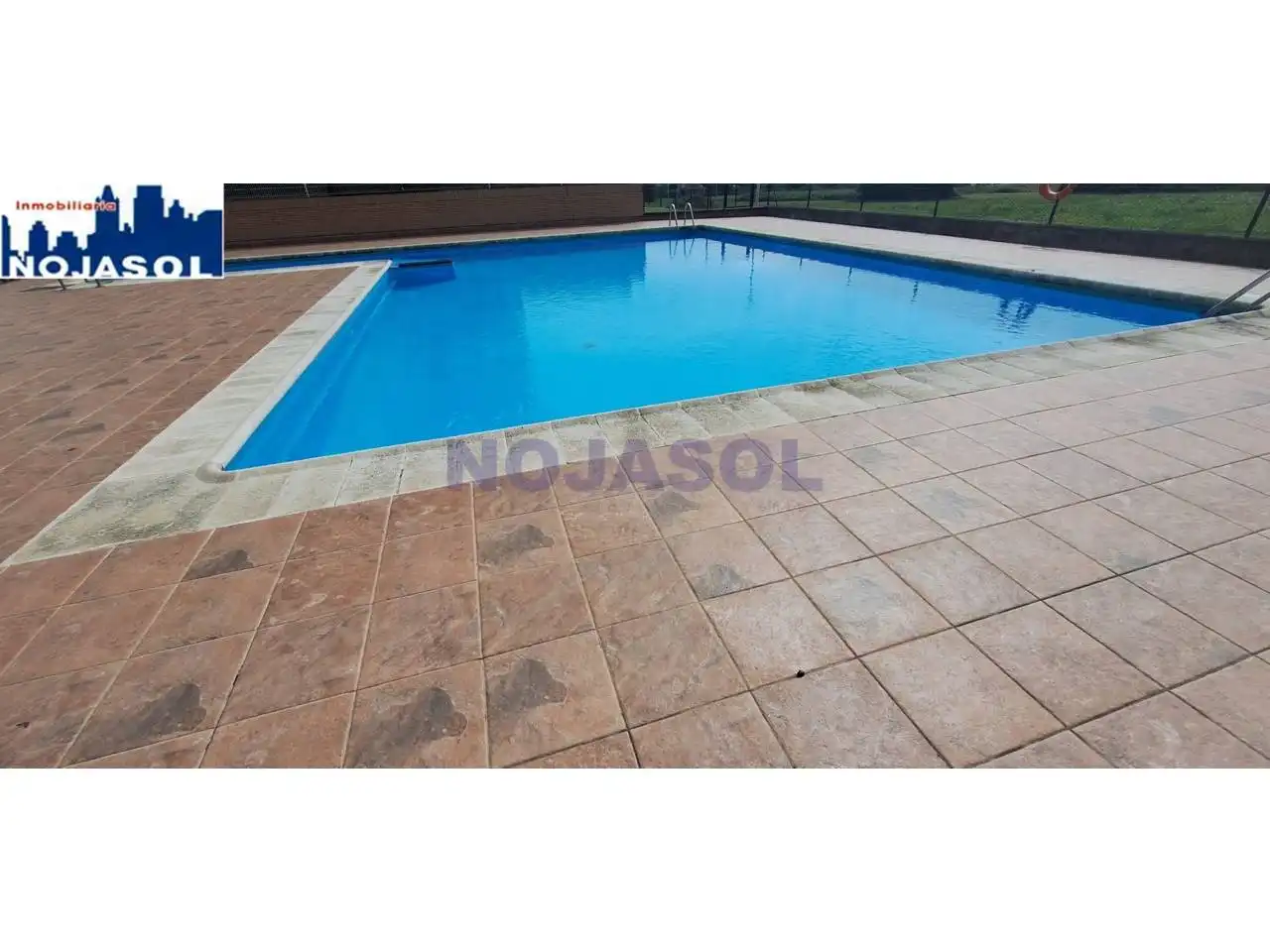 Piscina de Pis de lloguer en Noja amb Calefacció, Jardí privat i Terrassa