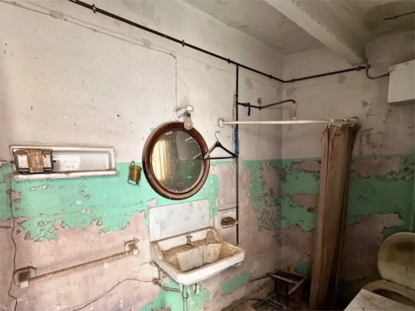 Bathroom of Residential for sale in Alfés