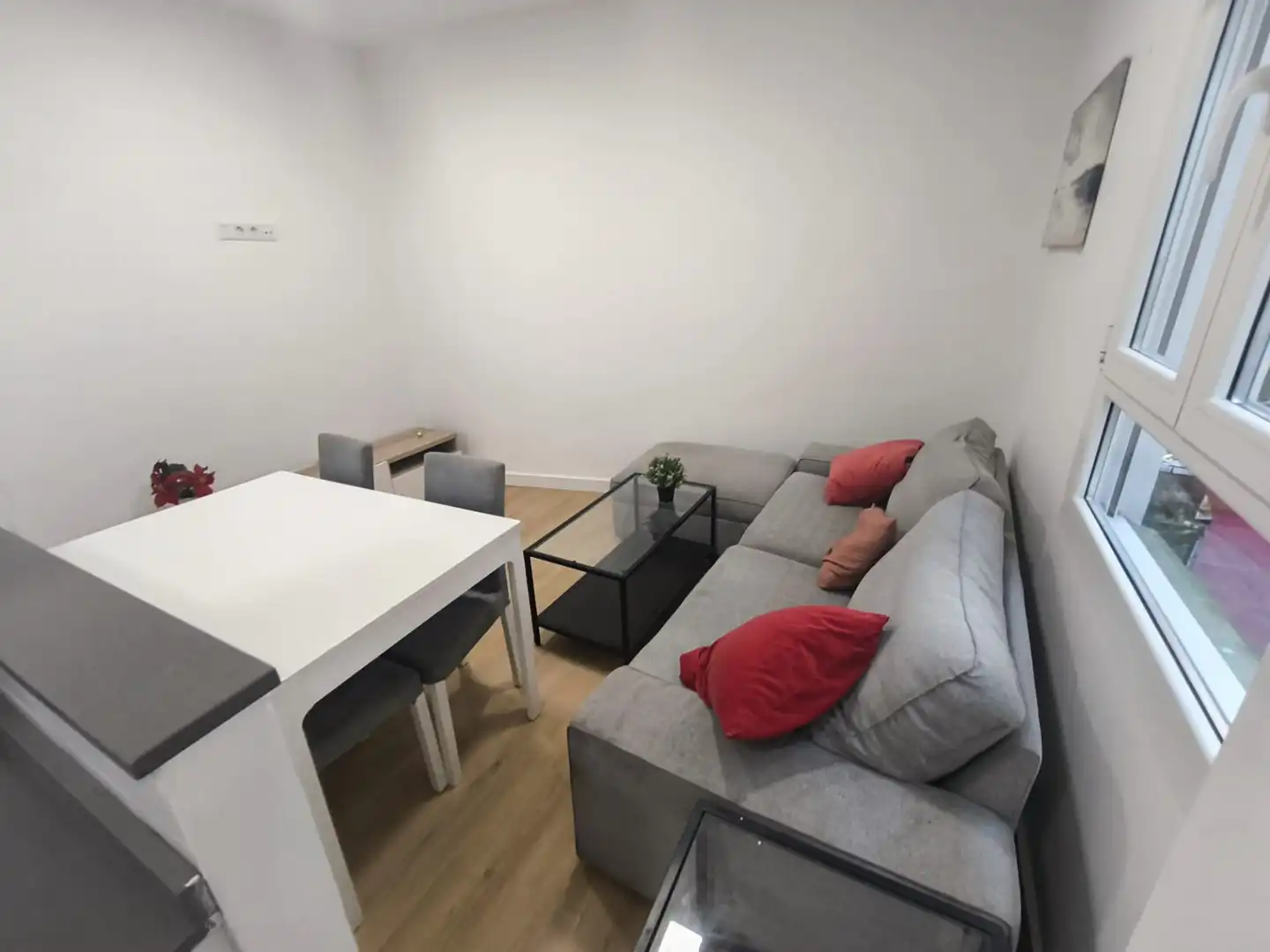 Sala d'estar de Pis en venda en Barakaldo  amb Calefacció, Terrassa i Moblat