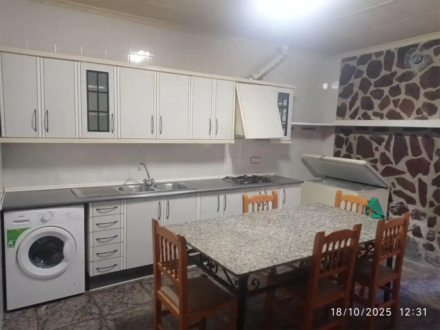 Küche von Wohnung zum Verkauf in  Albacete Capital mit Balkon