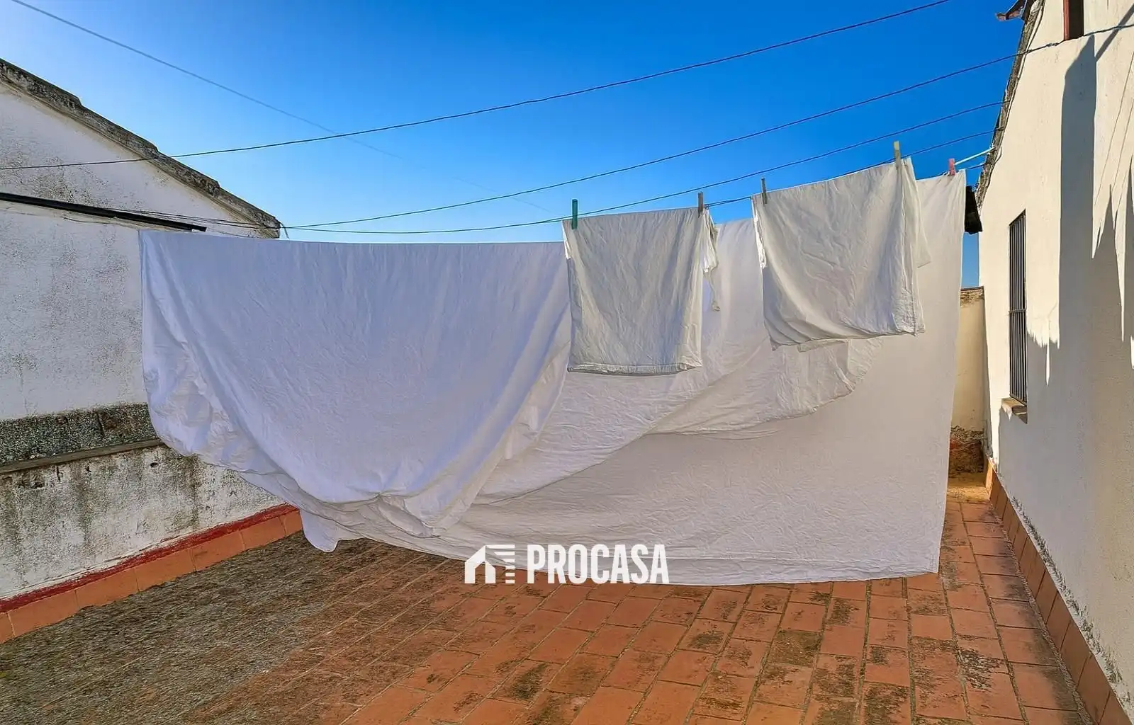 Vista exterior de Pis en venda en Roses amb Terrassa, Traster i Moblat