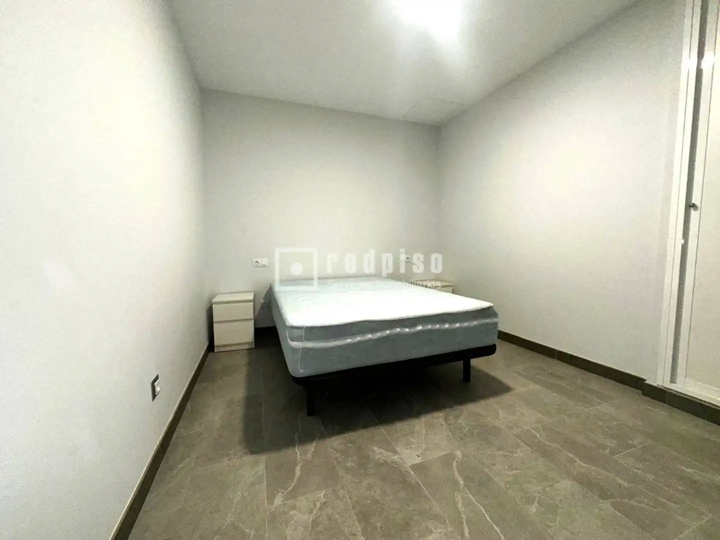 Habitación de Local en venta en Madrid con Aire acondicionado y Alarma
