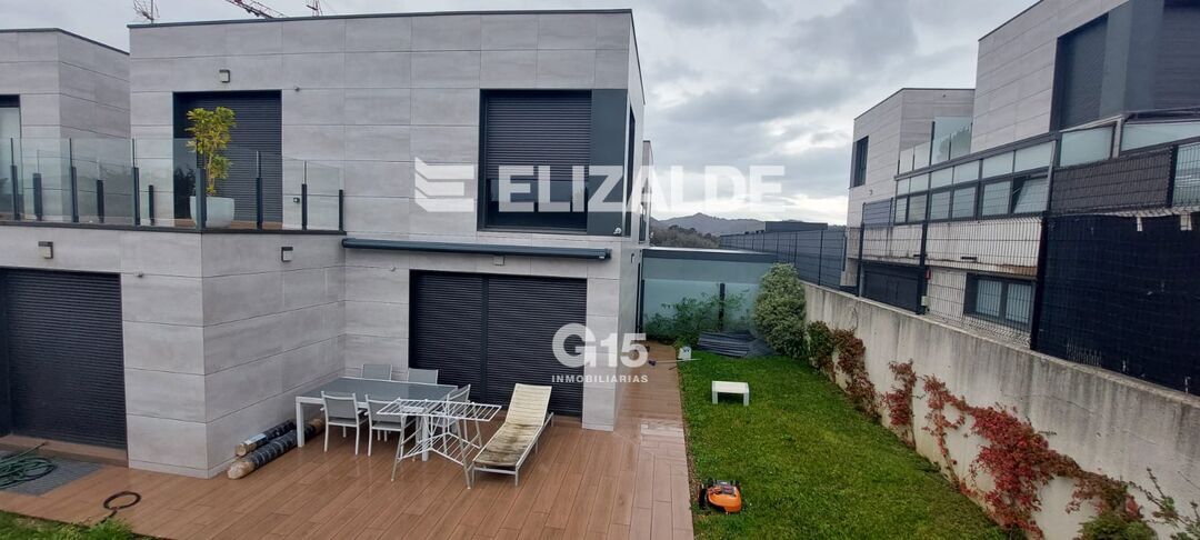 Terrassa de Casa o xalet en venda en Donostia - San Sebastián  amb Calefacció, Jardí privat i Terrassa