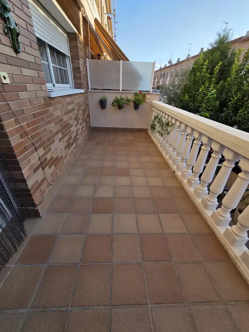 Maison mitoyenne avec terrasse à vendre à Carrer Carrer Gironès, imagen 4