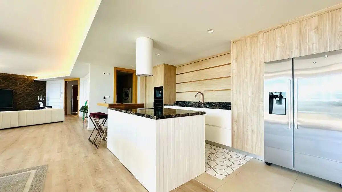 Kitchen of Flat for sale in Mijas  with Air Conditioner, Terrace and Storage room
