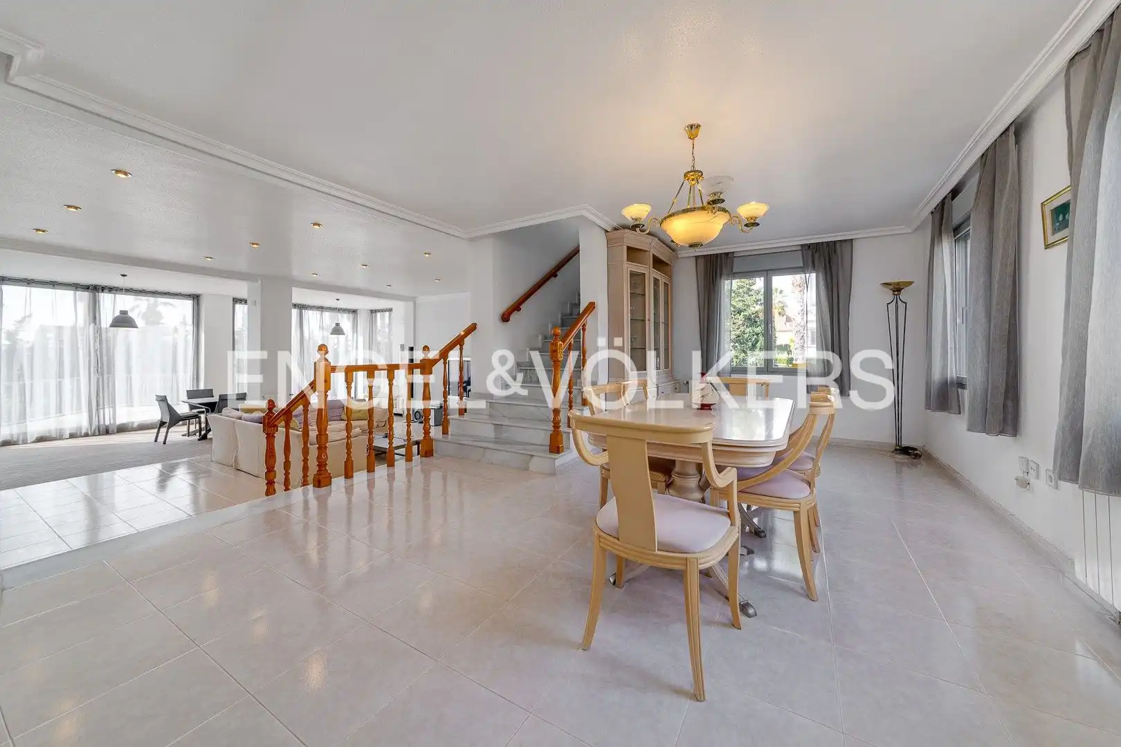 Comedor de Finca rústica en venta en Rojales con Aire acondicionado, Calefacción y Jardín privado
