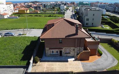 Vista exterior de Casa o xalet en venda en Santander amb Terrassa