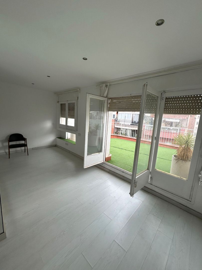 Bedroom of Flat for sale in  Barcelona Capital  with Parquet flooring, Terrace and Oven