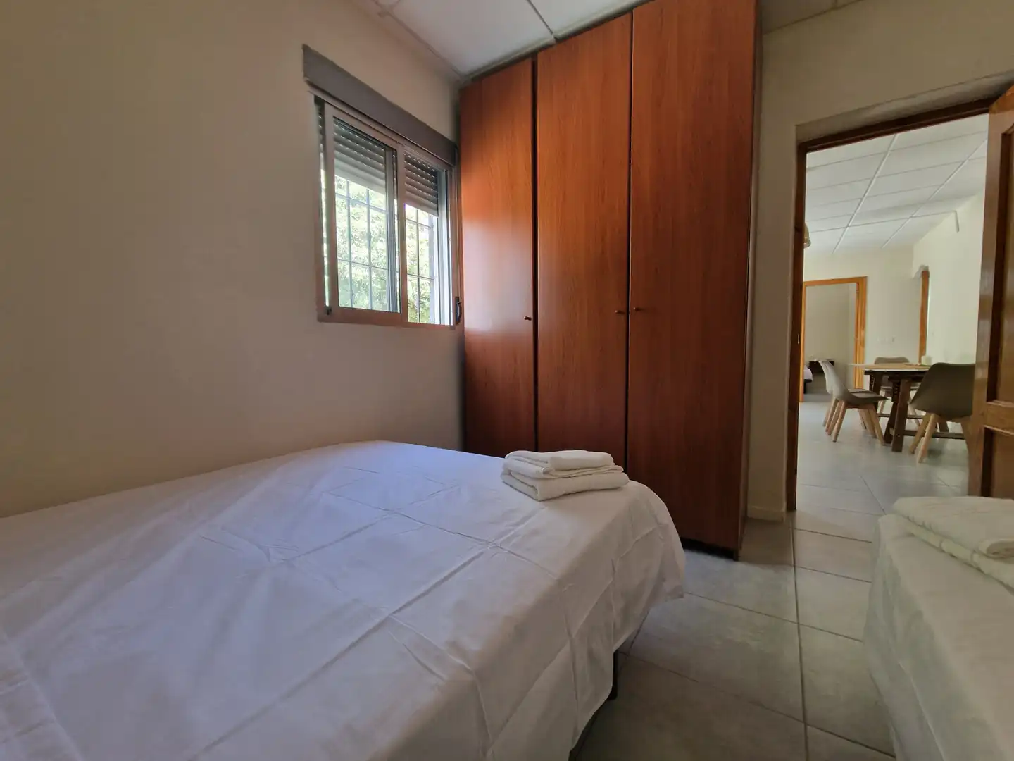 Dormitori de Finca rústica de lloguer en Málaga amb Aire condicionat, Piscina i Moblat