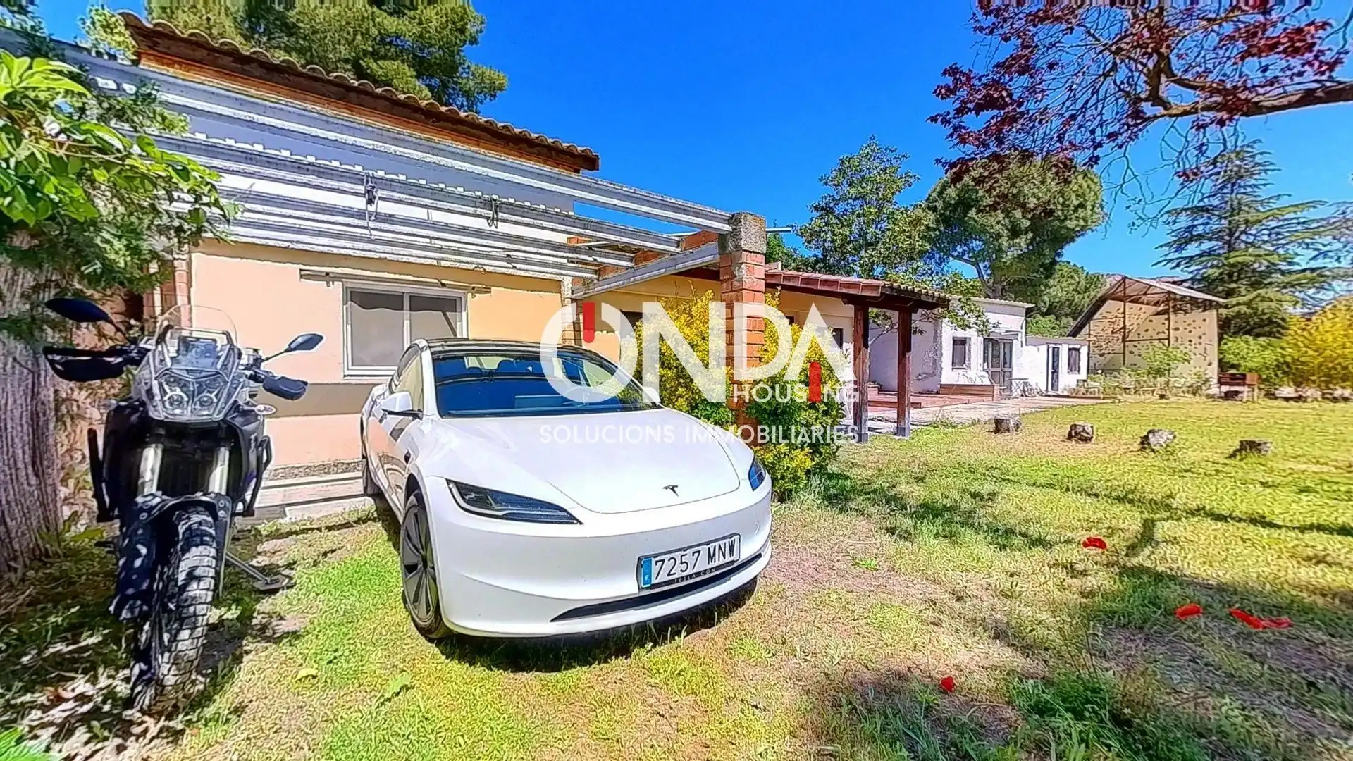 Houses for sale in Camarasa  with Heating, Private garden and Parquet flooring