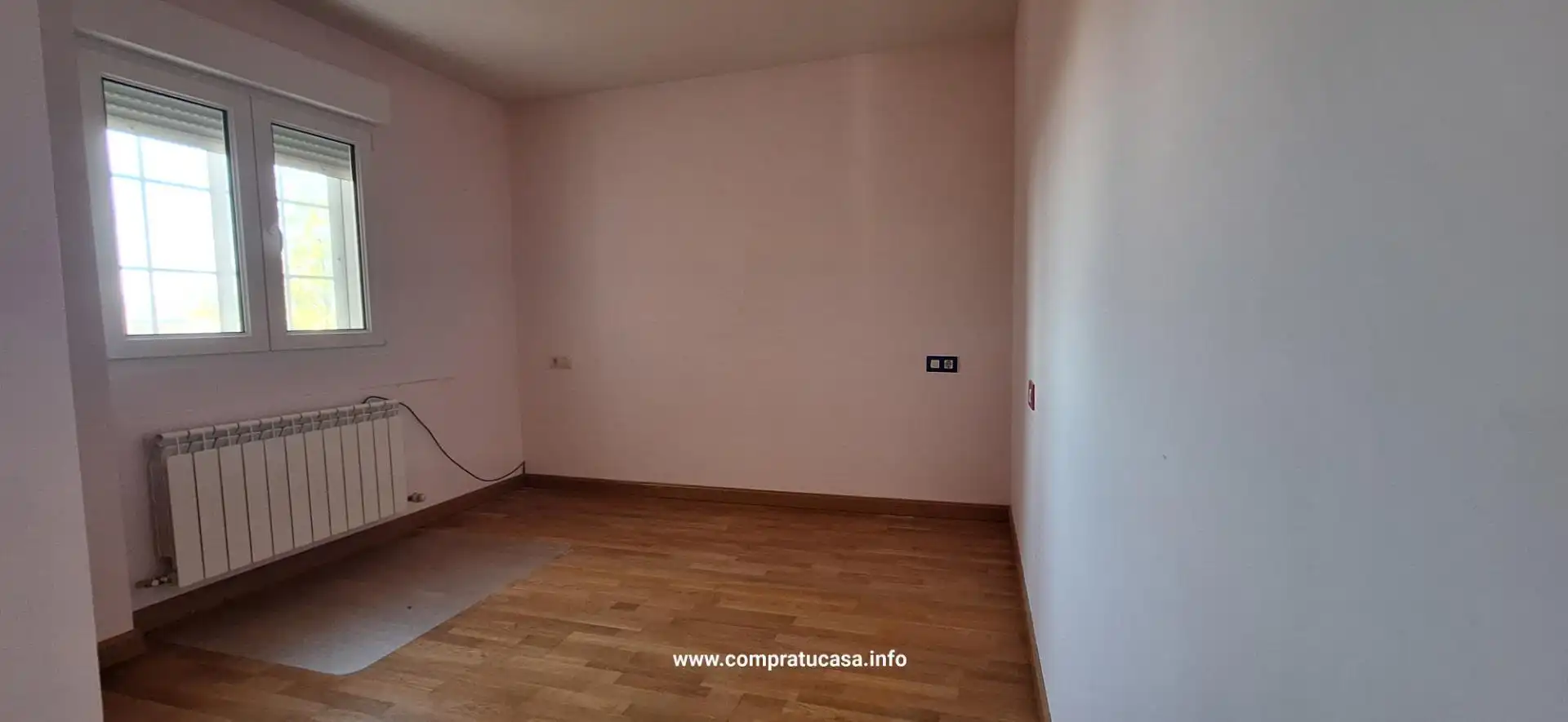 Casa adosada en venta en Calle MISTRAL, Encinillas