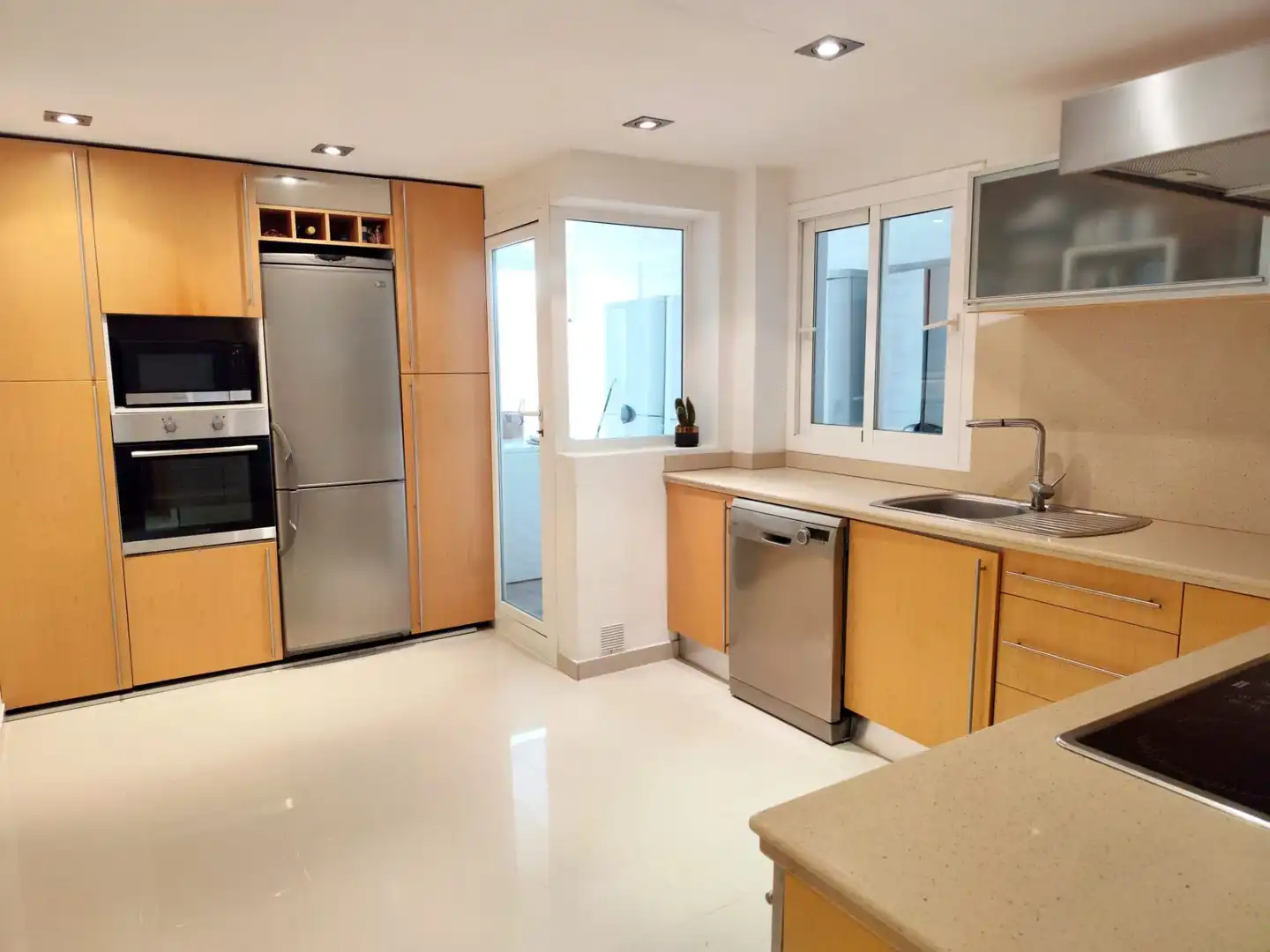 Flat with lift for sale in Calle de Josep Riquer Llobet 8, imagen 14