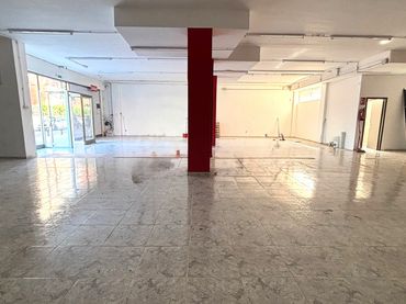 Local comercial de lloguer a Carrer de Pere Codina i Mont 33
