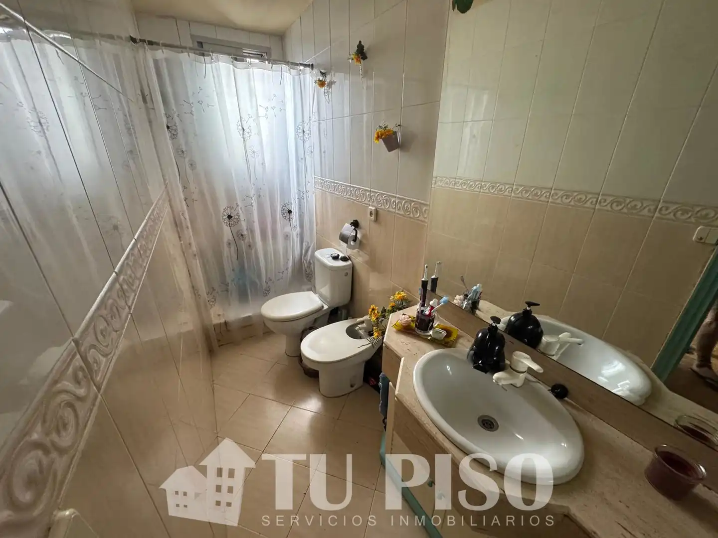 Baño de Piso en venta en Madrid con Calefacción y Amueblado