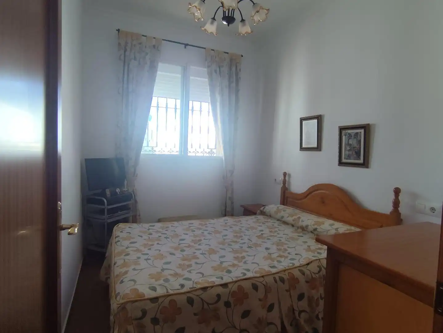 Habitación de Casa o chalet en venta en Carrión de los Céspedes con Aire acondicionado, Calefacción y Jardín privado