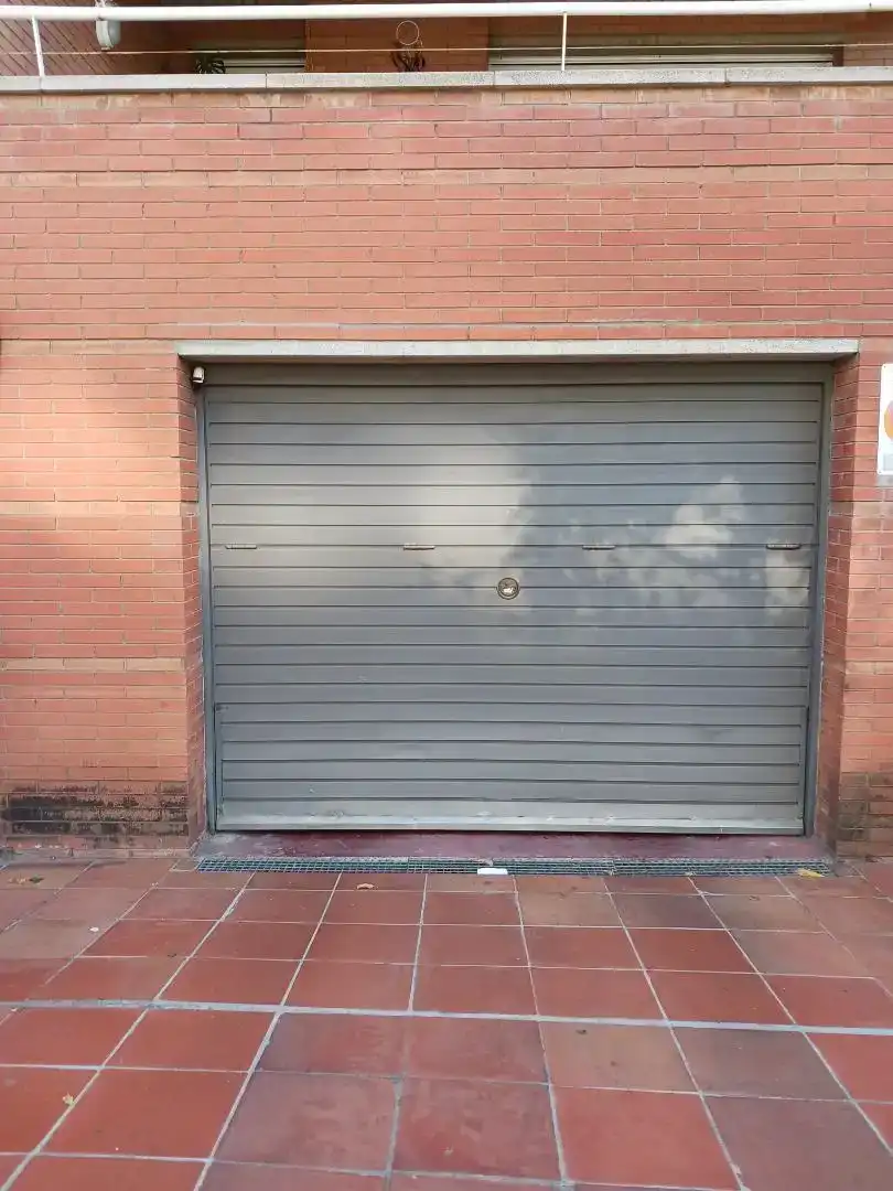 Parkplatz von Garage zur Miete in Sant Joan Despí
