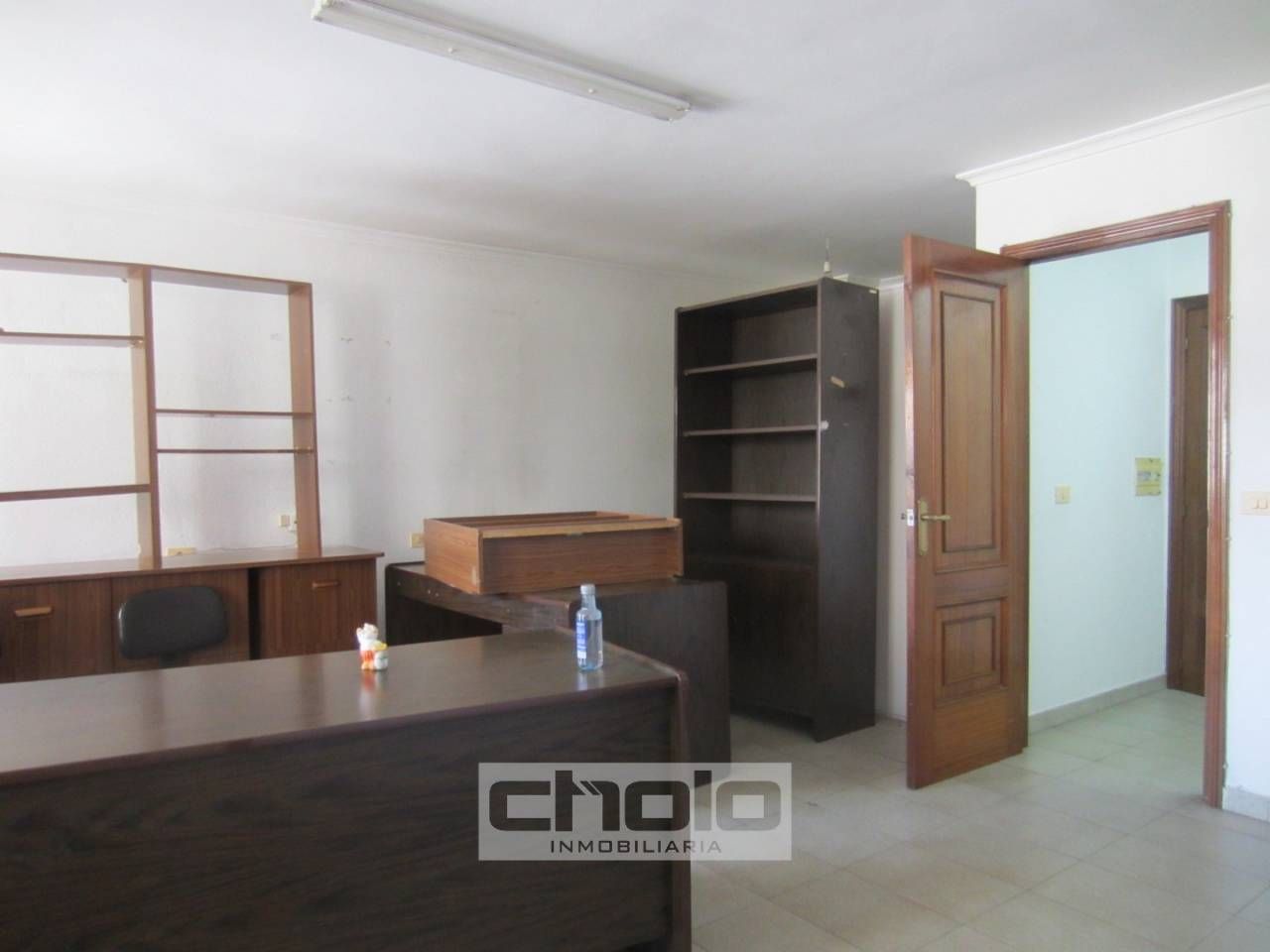 Office to rent in Lugo Capital