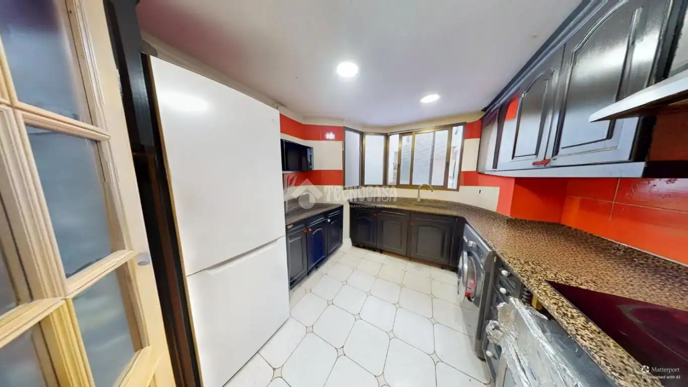 Cocina de Piso en venta en Valencia con Balcón