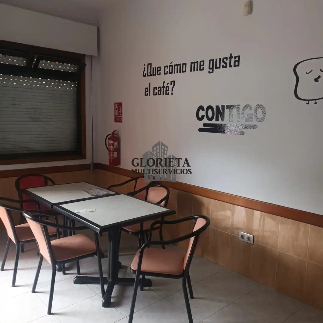 Local en venda en Marín amb Moblat i Alarma