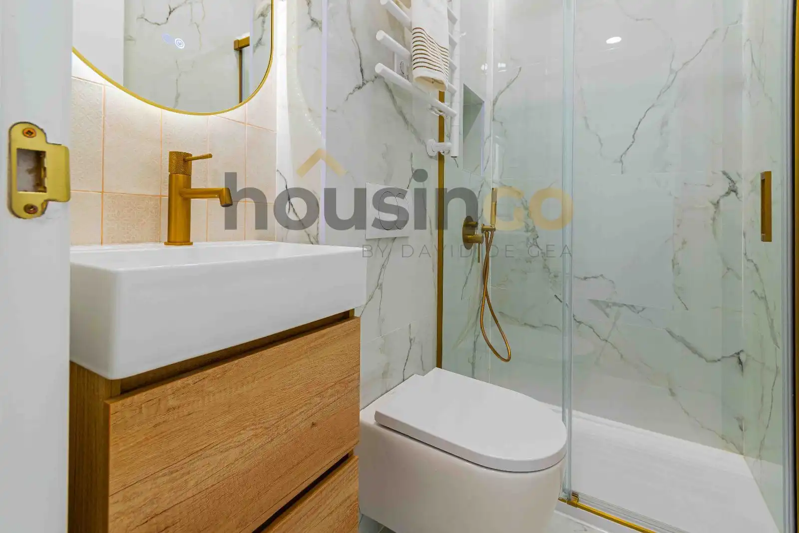 Baño de Ático en venta en Madrid con Aire acondicionado, Calefacción y Terraza
