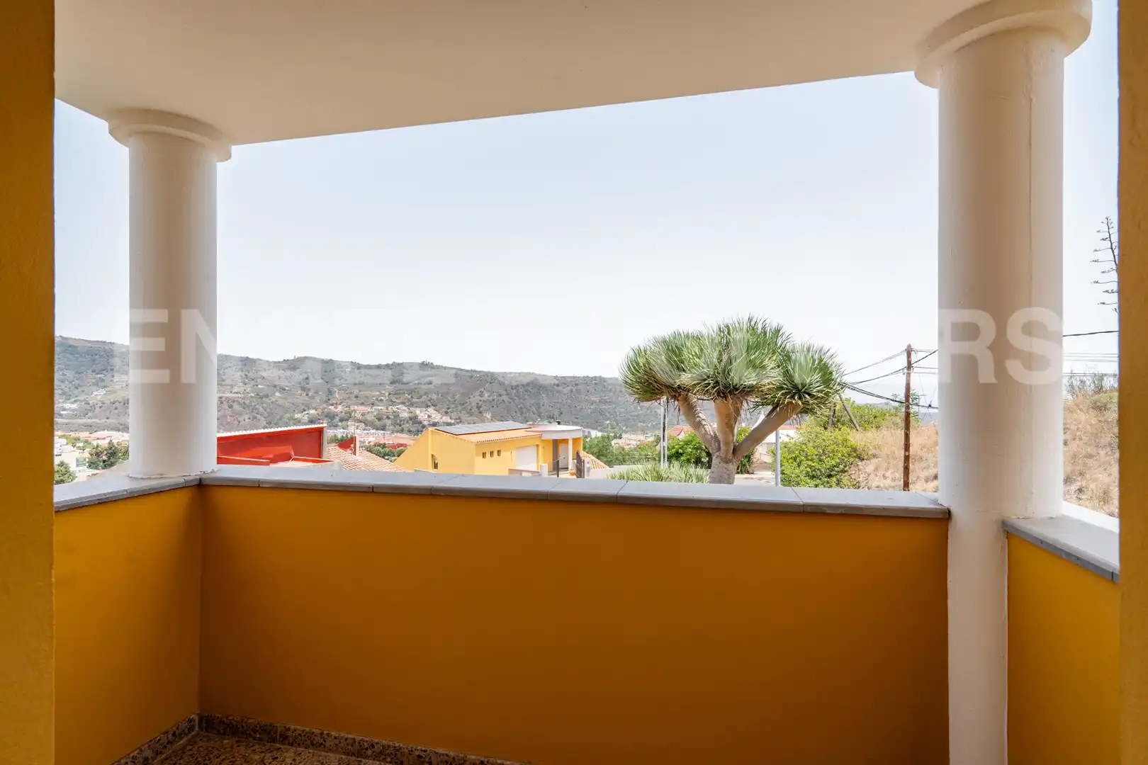 Terrassa de Casa o xalet en venda en Santa Brígida amb Calefacció, Jardí privat i Moblat