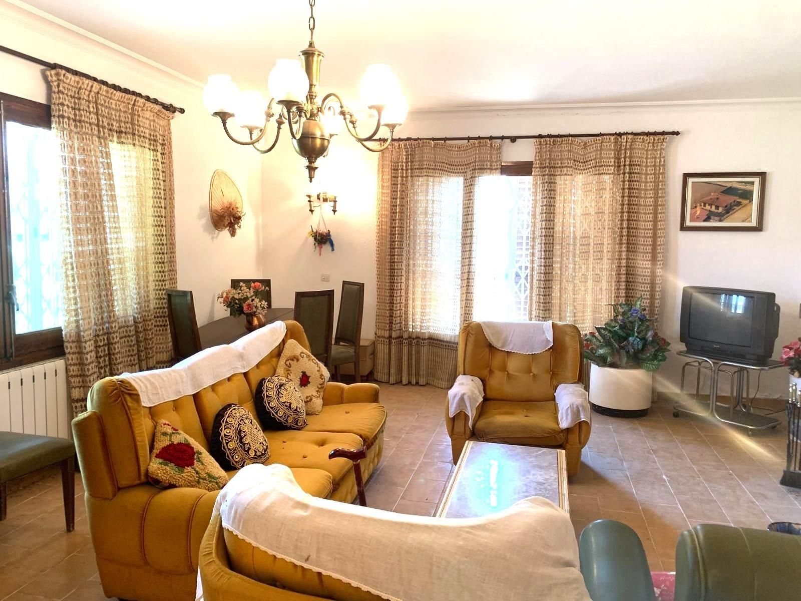 Sala d'estar de Casa o xalet en venda en Albons amb Calefacció, Jardí privat i Terrassa
