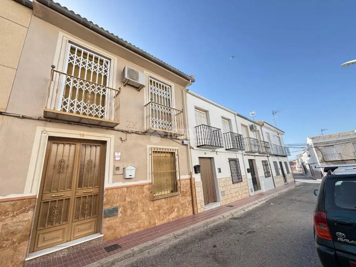 Habitatge amb terrassa en venda a C. Almería