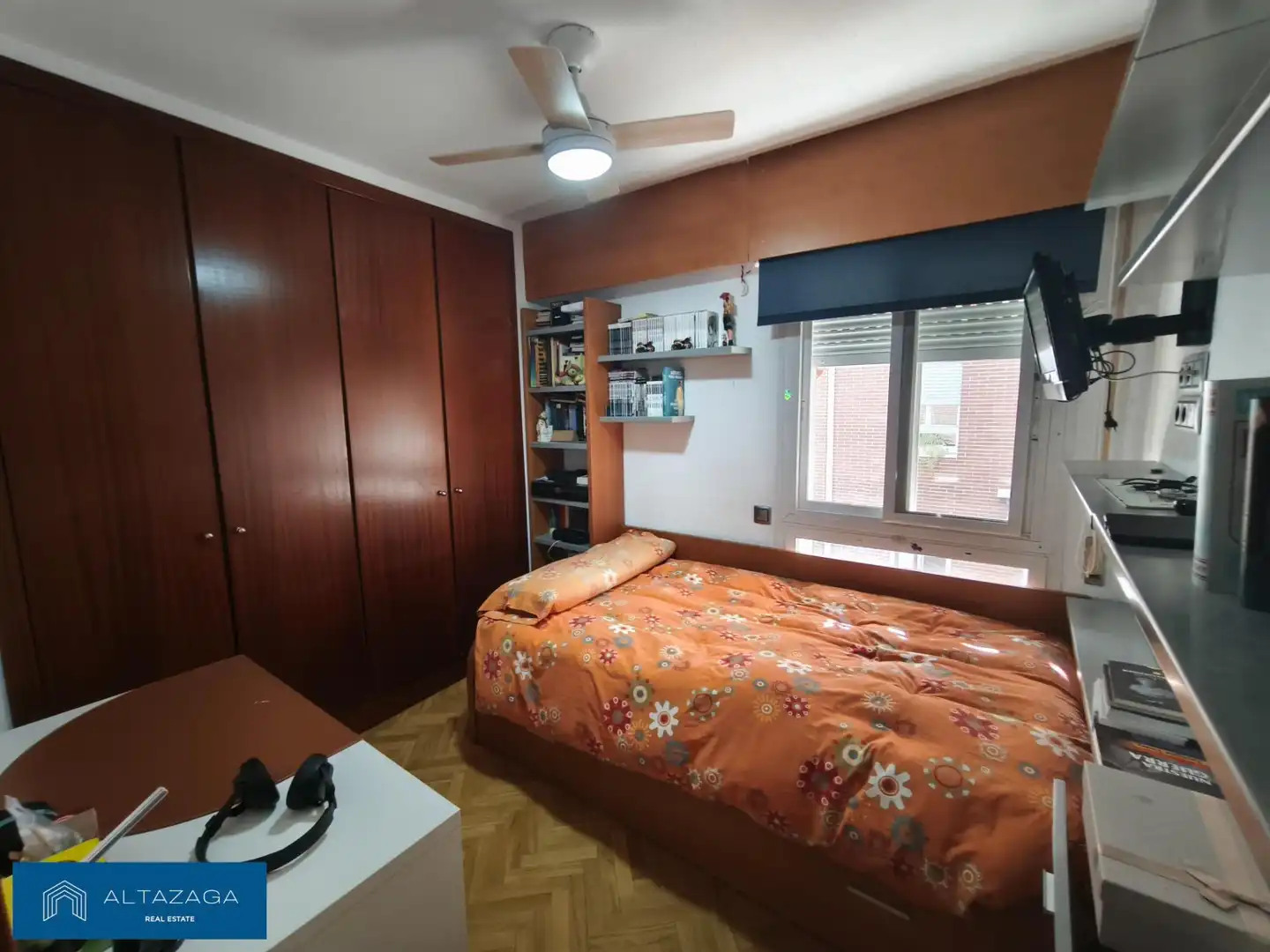 Bedroom of Flat for sale in San Sebastián de los Reyes  with Air Conditioner, Heating and Storage room