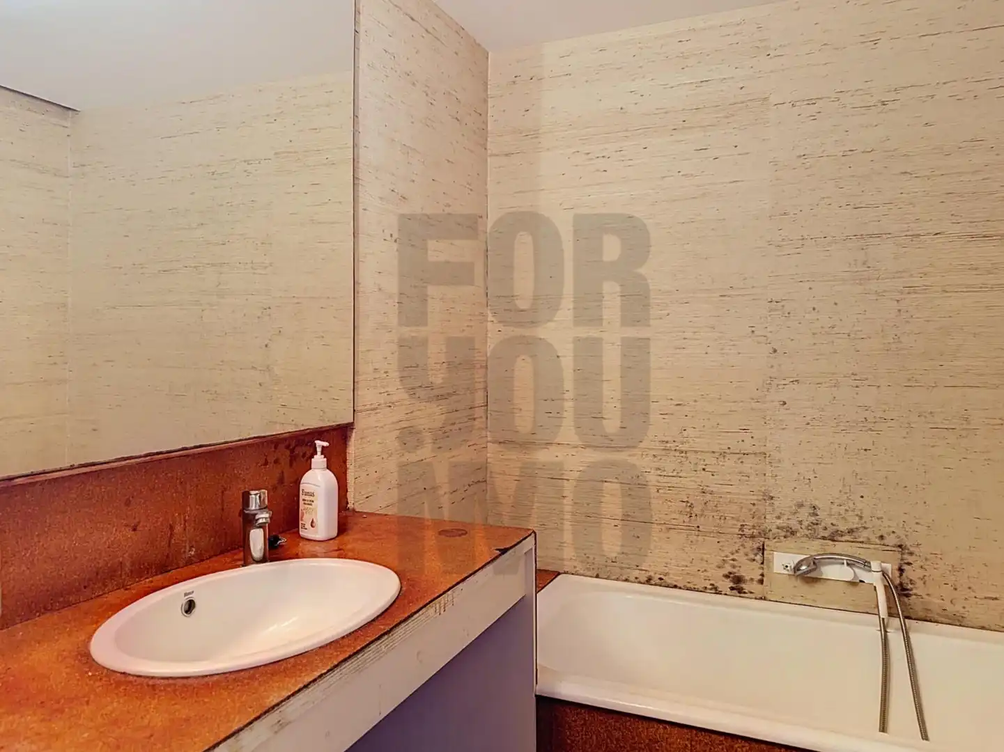 Badezimmer von Country house zum Verkauf in Bera, Navarra