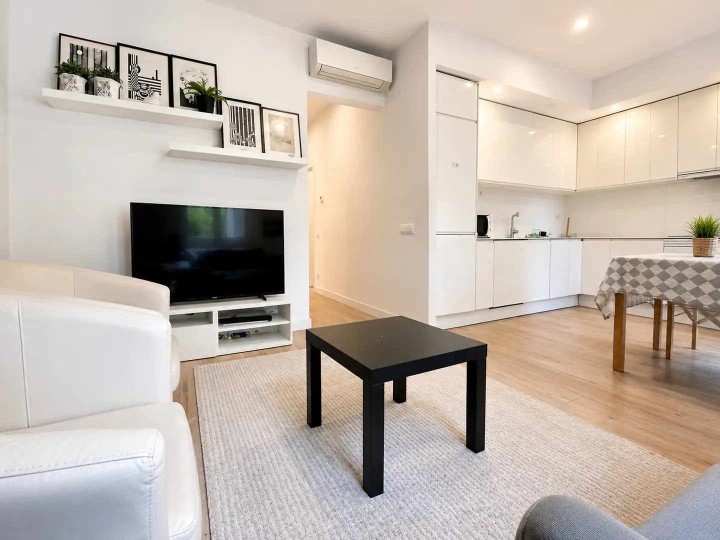 Sala de estar de Piso en venta en Barcelona con Aire acondicionado, Calefacción y Parquet